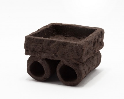 Terracotta food bowl + hiding place - Naturelook